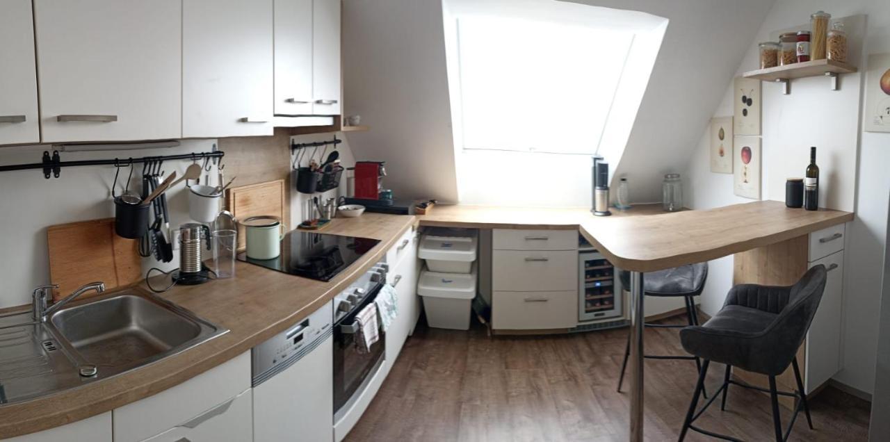 Ruhiges Mit Dachterrasse In Appartamento